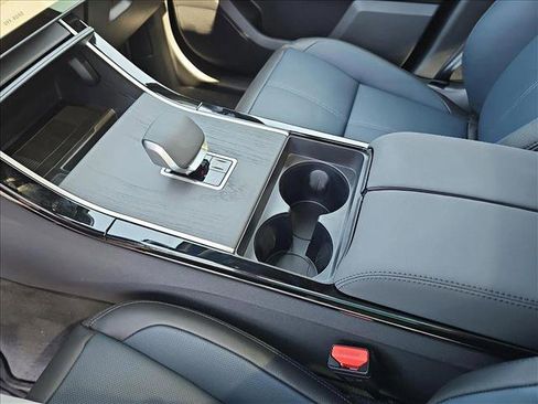 New 2026 Land Rover Range Rover Velar Dynamic SE image 23