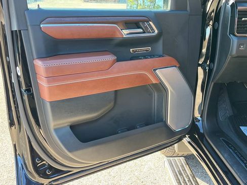 Used 2024 GMC Sierra 1500 Denali Ultimate image 35