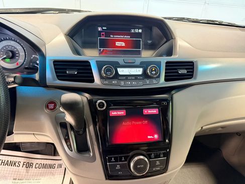 Used 2016 Honda Odyssey SE image 10