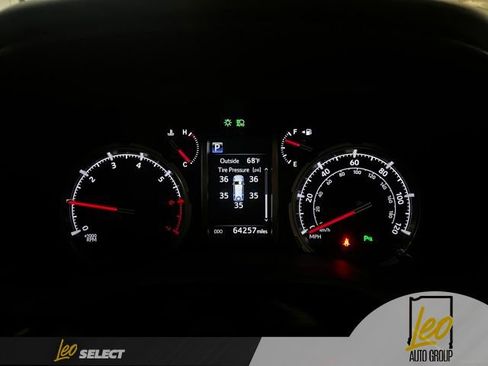 Used 2021 Toyota 4Runner Limited AWD/4WD image 17