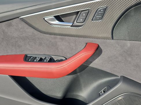 Used 2024 Audi SQ8 Prestige w/ Prestige Package image 24