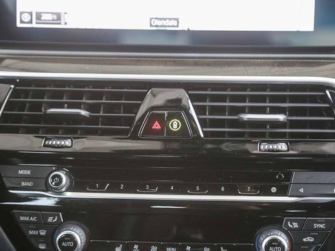 Certified 2023 BMW 530e 530e w/ M Sport Package image 10