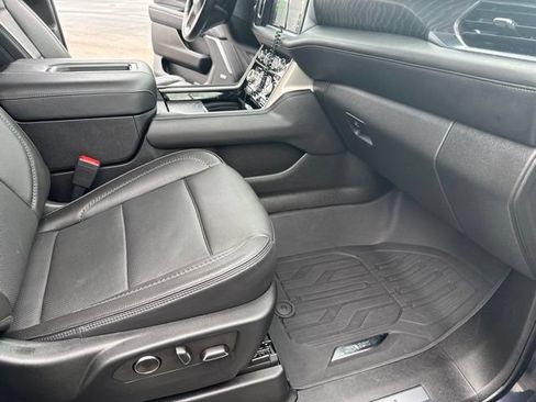 Used 2023 GMC Yukon Denali w/ LPO, Floor Liner Package AWD/4WD image 36
