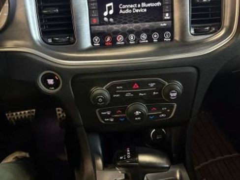 Used 2017 Dodge Charger R/T RWD image 28