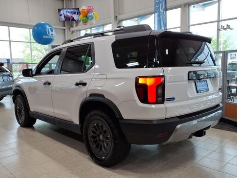 Certified 2026 Honda Passport TrailSport image 8