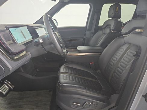 Used 2022 Rivian R1T Launch Edition image 20