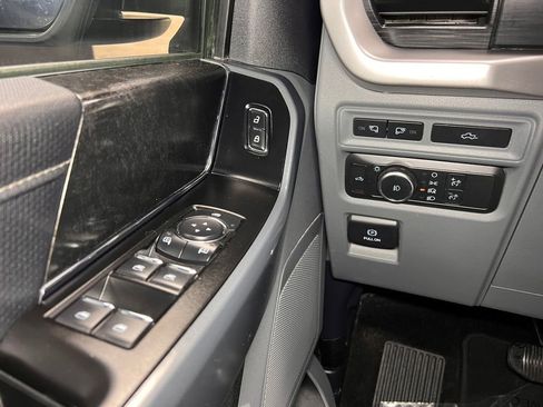 Used 2022 Ford F150 XLT w/ Equipment Group 302A High image 16