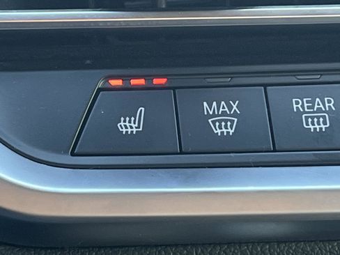 Used 2022 BMW 430i xDrive Coupe w/ M Sport Package image 16