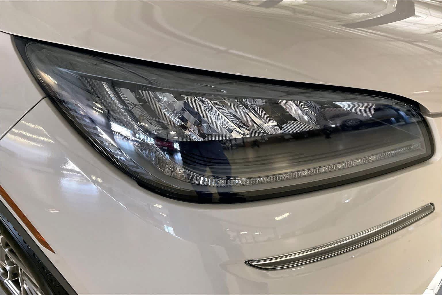 Used 2022 Lincoln Corsair FWD w/ Equipment Group 101A image 24
