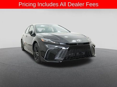 New 2026 Toyota Camry SE FWD image 30