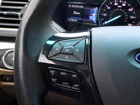 Used 2017 Ford Explorer XLT w/ Equipment Group 202A image 28