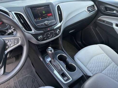 Used 2020 Chevrolet Equinox LS w/ LS Convenience Package FWD image 27