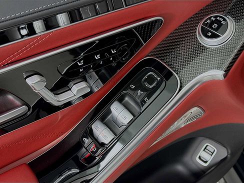 Used 2025 Mercedes-Benz S 63 AMG S image 11