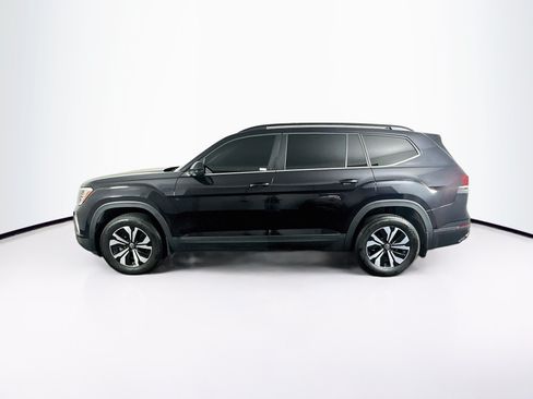 Used 2024 Volkswagen Atlas SE FWD image 4