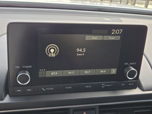 Certified 2025 Honda Pilot Sport image 22