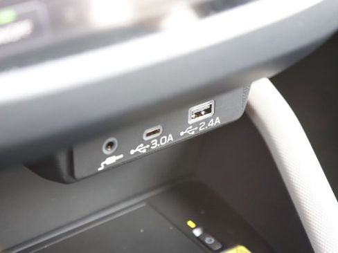 Used 2025 Subaru Forester Premium w/ Convenience Package #1 image 29