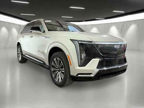 New 2026 Cadillac Escalade IQ Luxury 1 w/ LPO, Floor Liner Package image 18