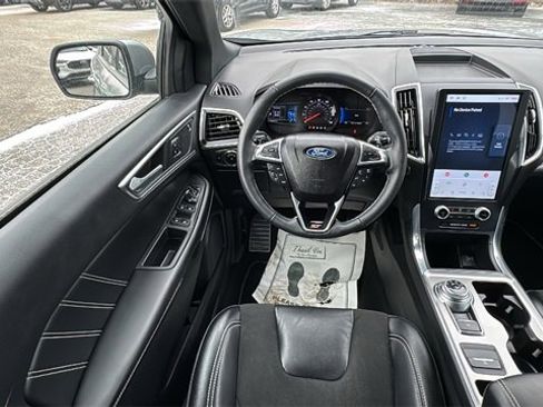 Certified 2023 Ford Edge ST image 13
