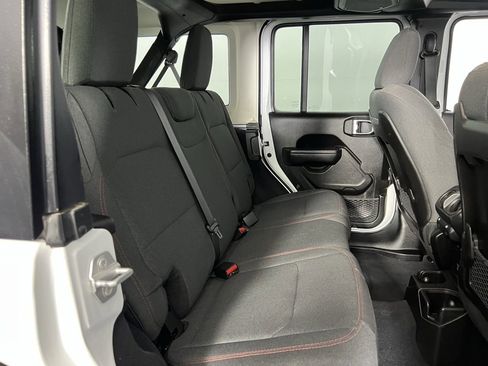 Certified 2025 Jeep Wrangler Unlimited Rubicon image 27