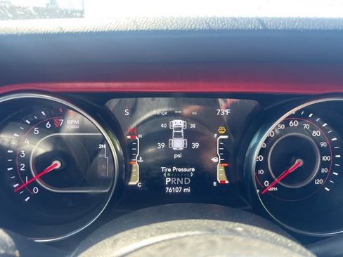 Used 2020 Jeep Gladiator Rubicon AWD/4WD image 10