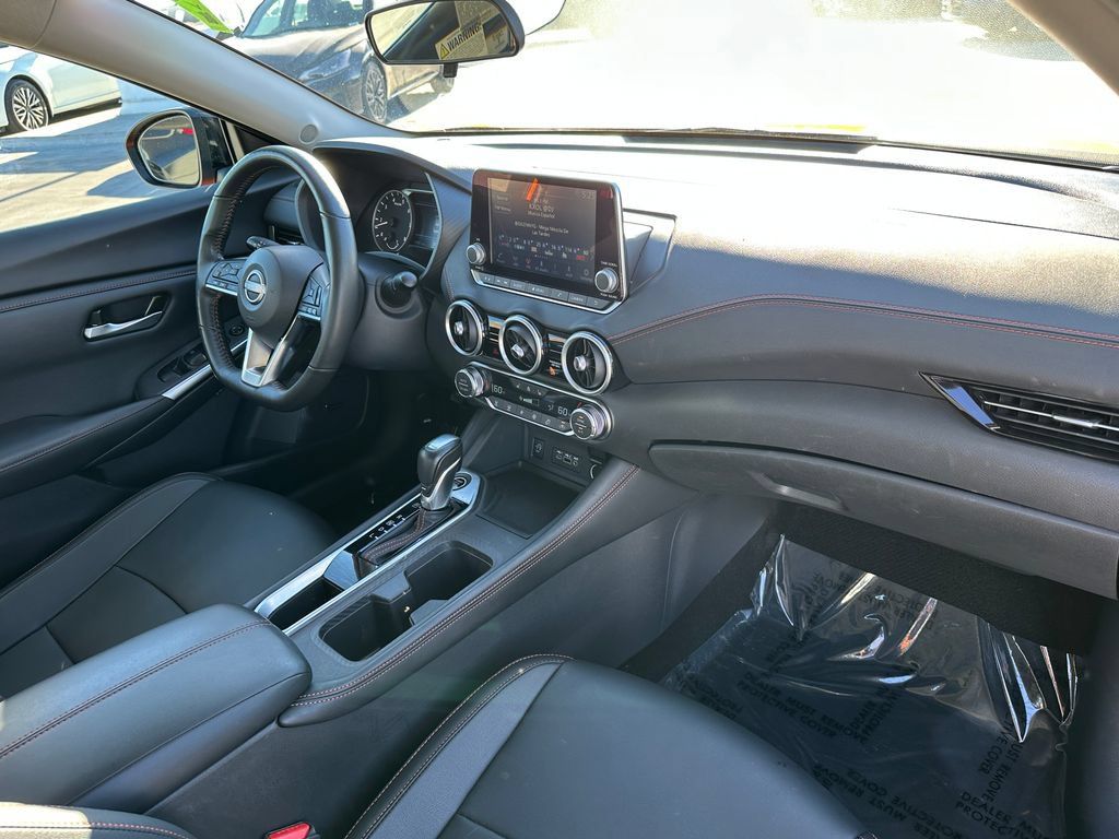 Used 2024 Nissan Sentra SR w/ SR Premium Package FWD image 12