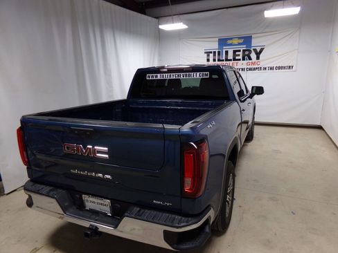 Used 2024 GMC Sierra 1500 SLT image 6