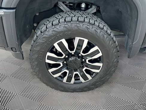 Used 2024 GMC Sierra 2500 Denali Ultimate AWD/4WD image 31