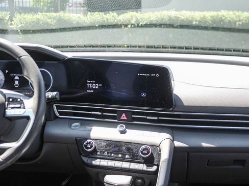 Used 2023 Hyundai Elantra SEL w/ Convenience Package FWD image 17