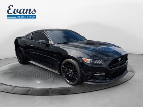 Used 2017 Ford Mustang GT w/ GT Performance Package image 10