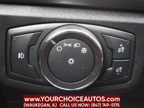 Used 2017 Ford Fusion SE image 30