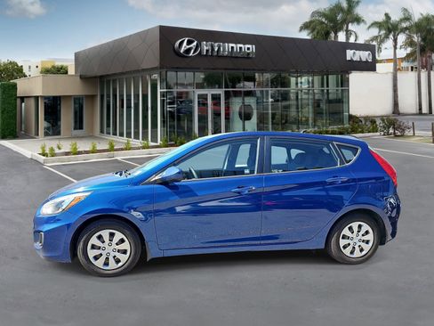 Used 2016 Hyundai Accent SE image 3