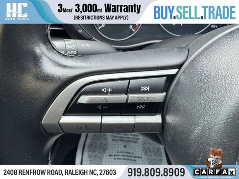 Used 2022 MAZDA MAZDA3 s FWD image 25