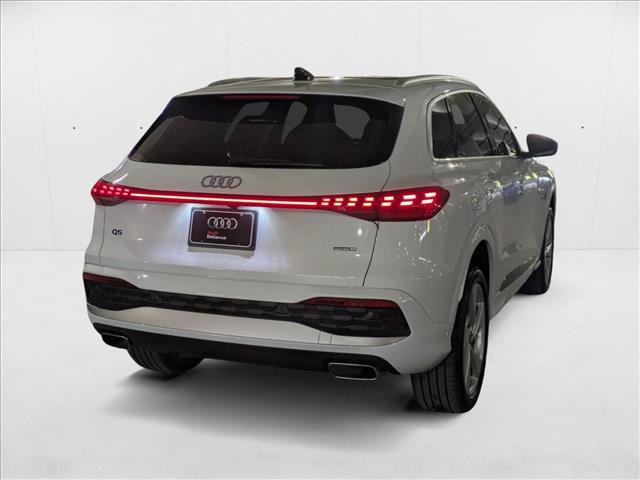 New 2025 Audi Q5 Premium w/ Premium Plus AWD/4WD image 2