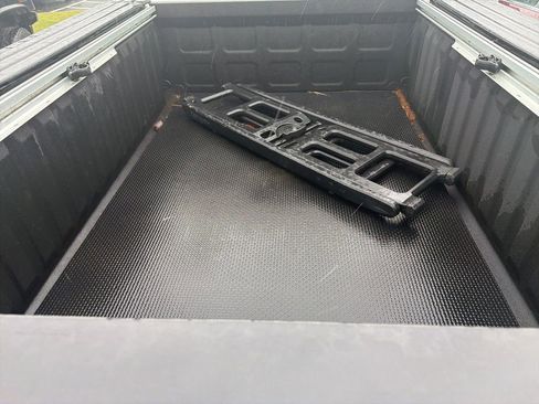 Used 2017 RAM 2500 Limited AWD/4WD image 12