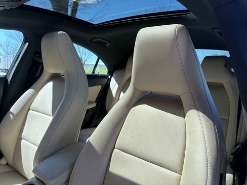 Used 2019 Mercedes-Benz CLA 250 image 26
