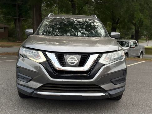 Used 2017 Nissan Rogue SV AWD/4WD image 10