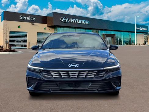 New 2026 Hyundai Elantra Sport image 12
