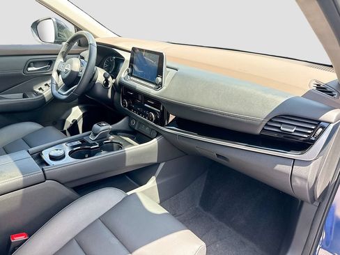 Used 2023 Nissan Rogue SL AWD/4WD image 30