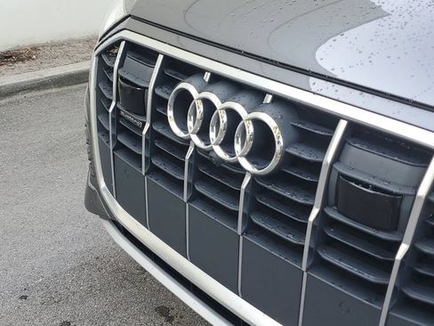 Used 2022 Audi Q7 2.0T Premium Plus AWD/4WD image 9