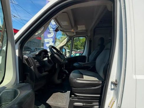 Used 2019 RAM ProMaster 2500 w/ Interior Convenience Group FWD image 18