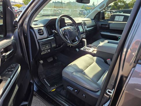 Used 2019 Toyota Tundra Limited w/ Limited Premium Package AWD/4WD image 22