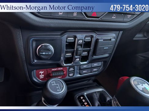 Used 2024 Jeep Wrangler Unlimited Rubicon w/ Technology Group image 32