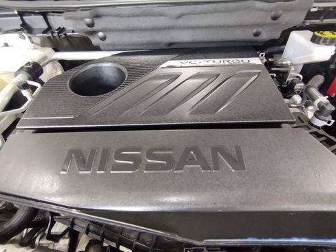 Used 2023 Nissan Rogue S AWD/4WD image 7