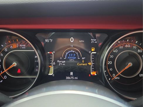 Used 2023 Jeep Wrangler Unlimited Rubicon AWD/4WD image 15