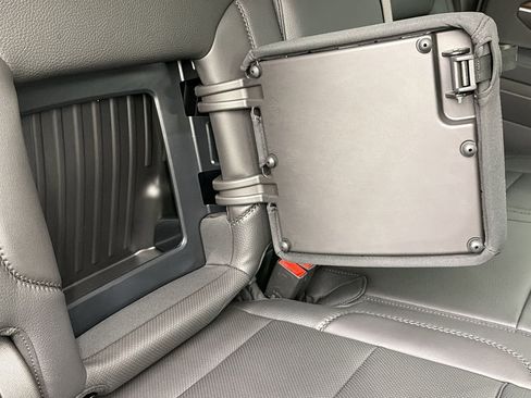 Used 2025 GMC Sierra 3500 Denali w/ Denali Reserve Package image 43