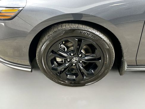 Used 2025 Honda Accord SE image 8