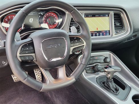 Used 2017 Dodge Challenger SRT Hellcat image 34