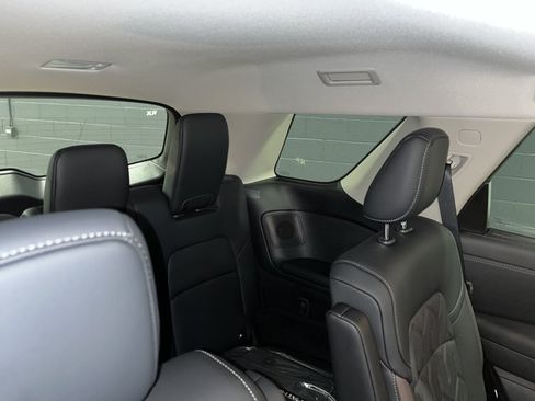 New 2026 Nissan Pathfinder Platinum w/ Cargo Package AWD/4WD image 16