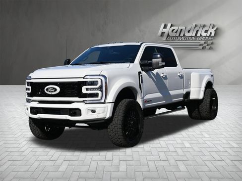 Used 2026 Ford F450 Platinum w/ FX4 Off-Road Package image 7