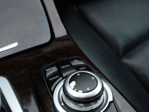 Used 2013 BMW 535i xDrive Sedan image 13